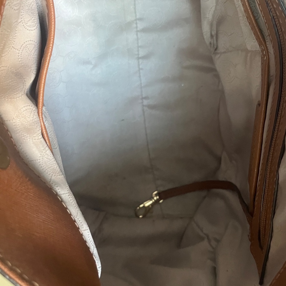 Michael Kors Large Hamilton Bag - Picture 11 of 16